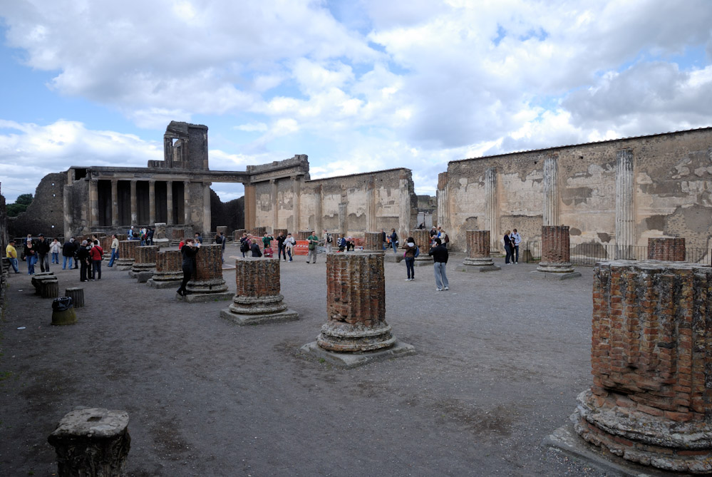 Pompei, Reste der Basilika