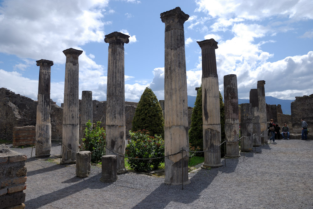 Pompei, Peristyl an der Via d. Fortuna Augusta