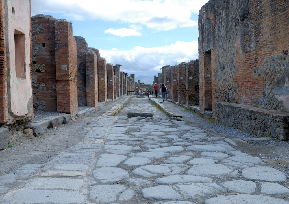 Pompei, Via d. Augustali