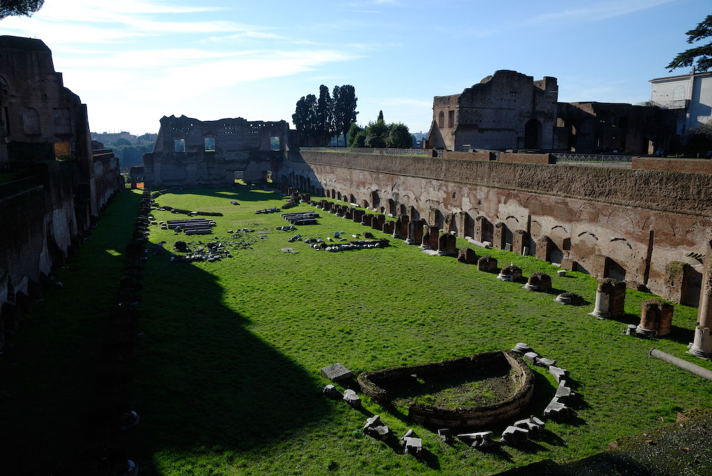 Palatin, das Stadion, rechts hinten Reste der Domus Augustana