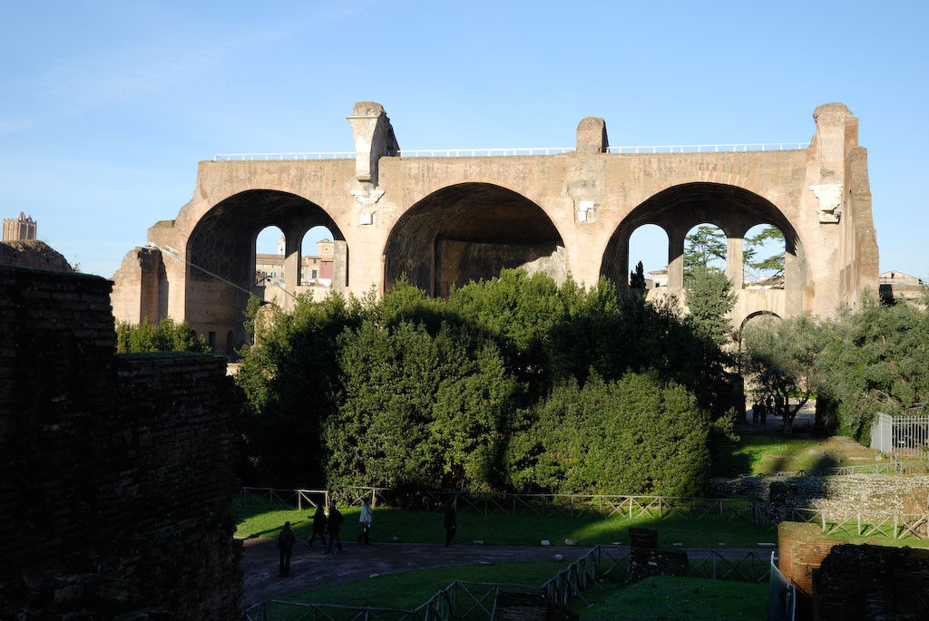 Forum Romanum, Basilika d. Konstantin & Maxentius, 308-313 n.Chr., diente als Gerichtshof.