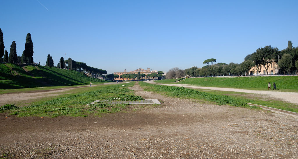 Circus Maximus, über 300000 Zuschauer fanden in der Antike platz, leider ist so gut wie nichts mehr von dem ehem. Prachtbau vorhanden.