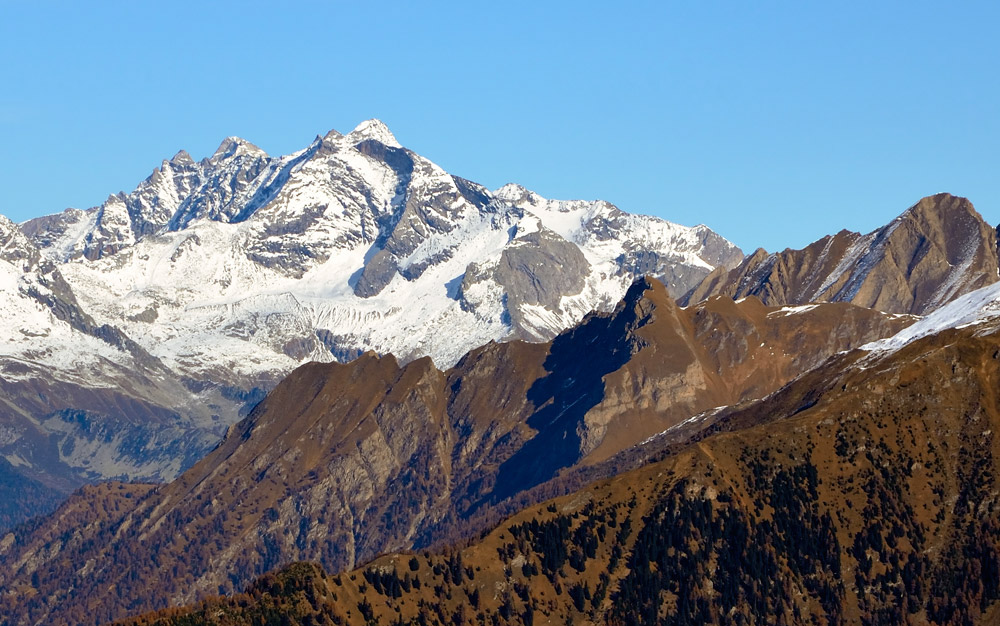 ...Der Hochfeiler (3510 m) höchster Berg der Zillertaler Alpen...