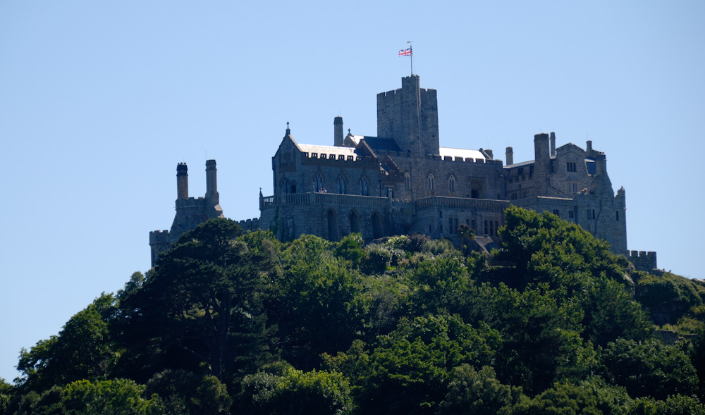 St. Michael’s Mount, Die Kapelle auf dem Berg wurde im 15. Jahrhundert errichtet und befindet sich heute in Privatbesitz, kann aber besichtigt werden.