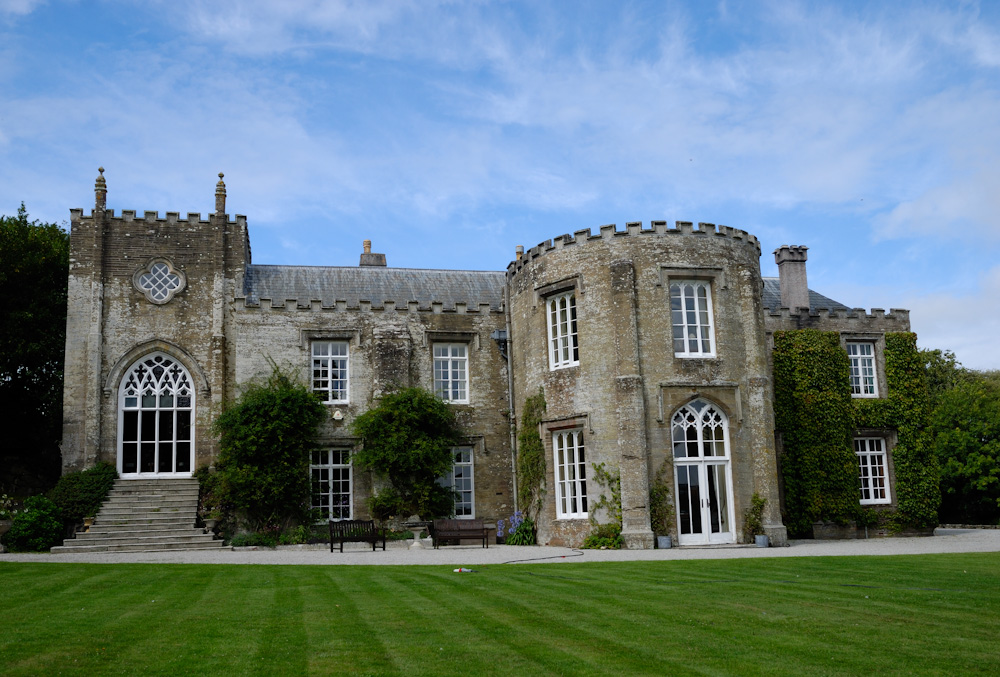 Prideaux Place, 14 Generationen von Prideauxs wohnten nun schon in diesem Haus, seit es 1592 erbaut wurde. Peter & Elisabeth Prideaux-Brune  sind die heutigen Besitzer und Bewohner von Prideaux Place, die ihr Haus auch für Besucher geöffnet haben.