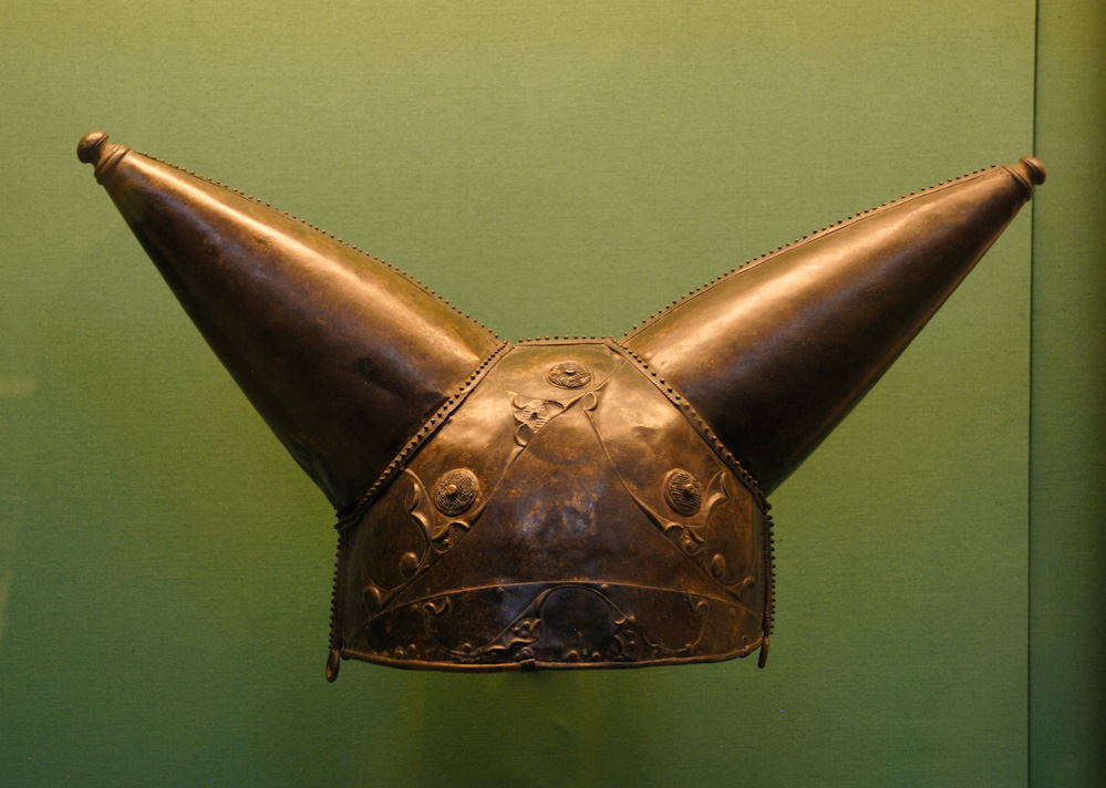 Hörnerhelm, Eisenzeit, 150-50 v. Chr., Fundort Themse an der Waterloo Bridge, London, England. Nach dem Museumsbesuch zurück am CP liessen wir die letzten Wochen noch einmal Revue passieren, denn Morgen war unser letzter Tag in GB, der Urlaub war fast vorbei...