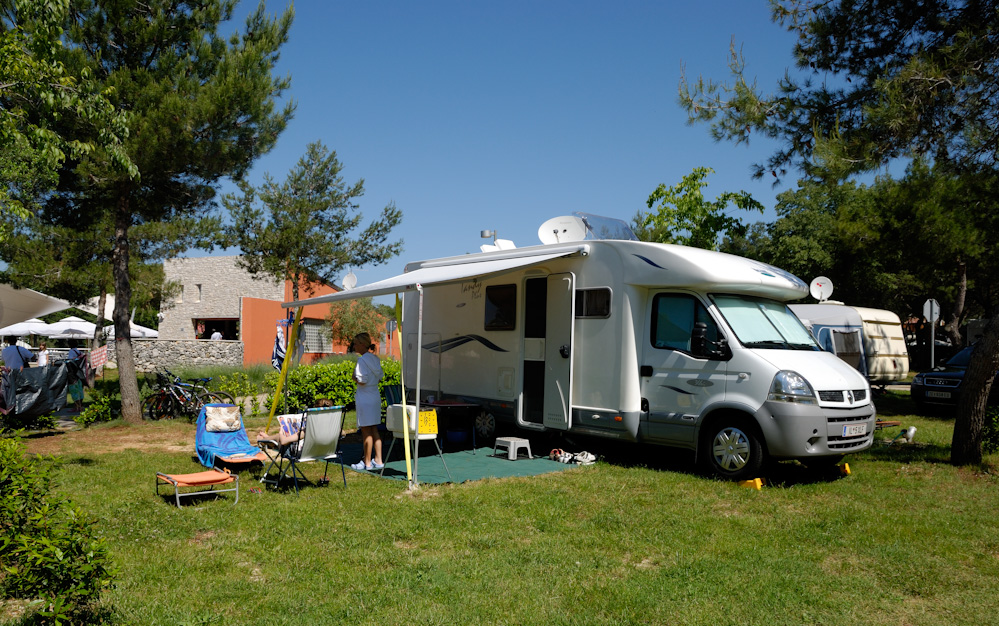 Camp Polari bei Rovinj, unsere Superior-Parzelle 883, direkt beim Pool :-)