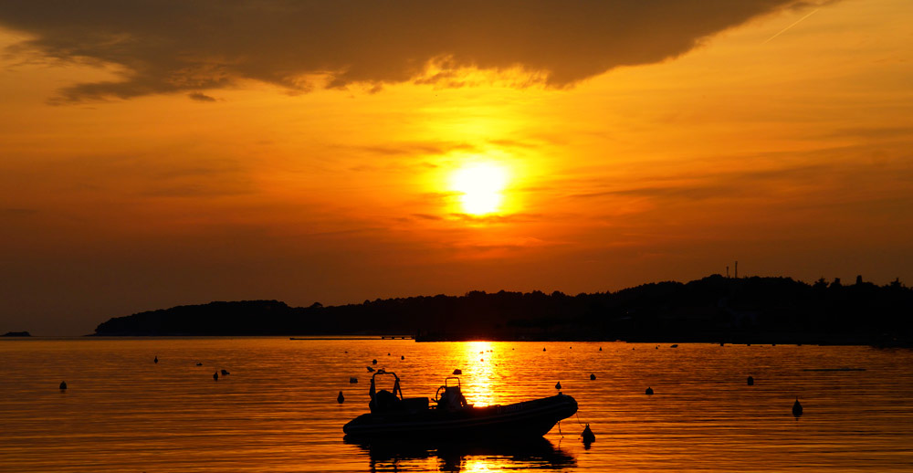 25.4. Sunset in der Marina von Polari und gleichzeitig Abschiedsbild... morgen gehts nach Hause, aber schon im Juni werden wir wiederkommen.