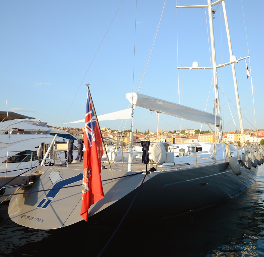 Y II Cruise Yacht (37m, 794 m² Segel, 500 PS)