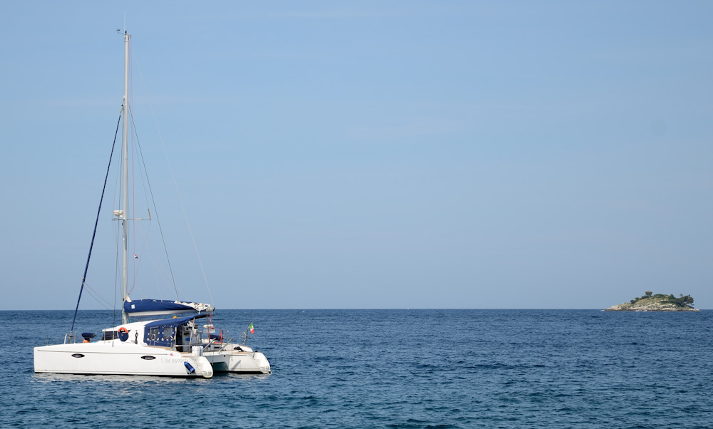 Katamaran vor Rovinj