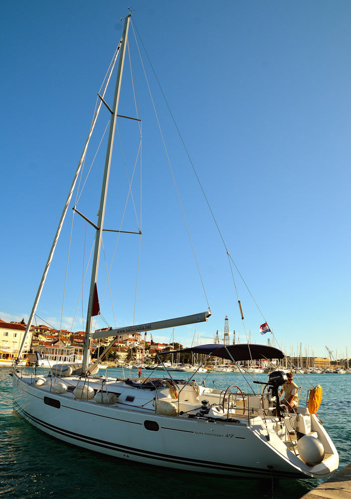 ...In der Marina von Trogir, Segler schätzen den geschützten Hafen...