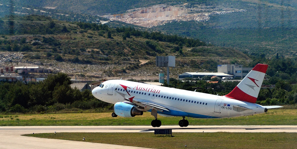 ...Pünktlich hebt die Austrian Airlines vom Flughafen Split ab und landet schon 1 Std. 20 Min. später in Wien. Wir fahren weiter Richtung Norden. Die Insel Murter ist unser nächstes Ziel...