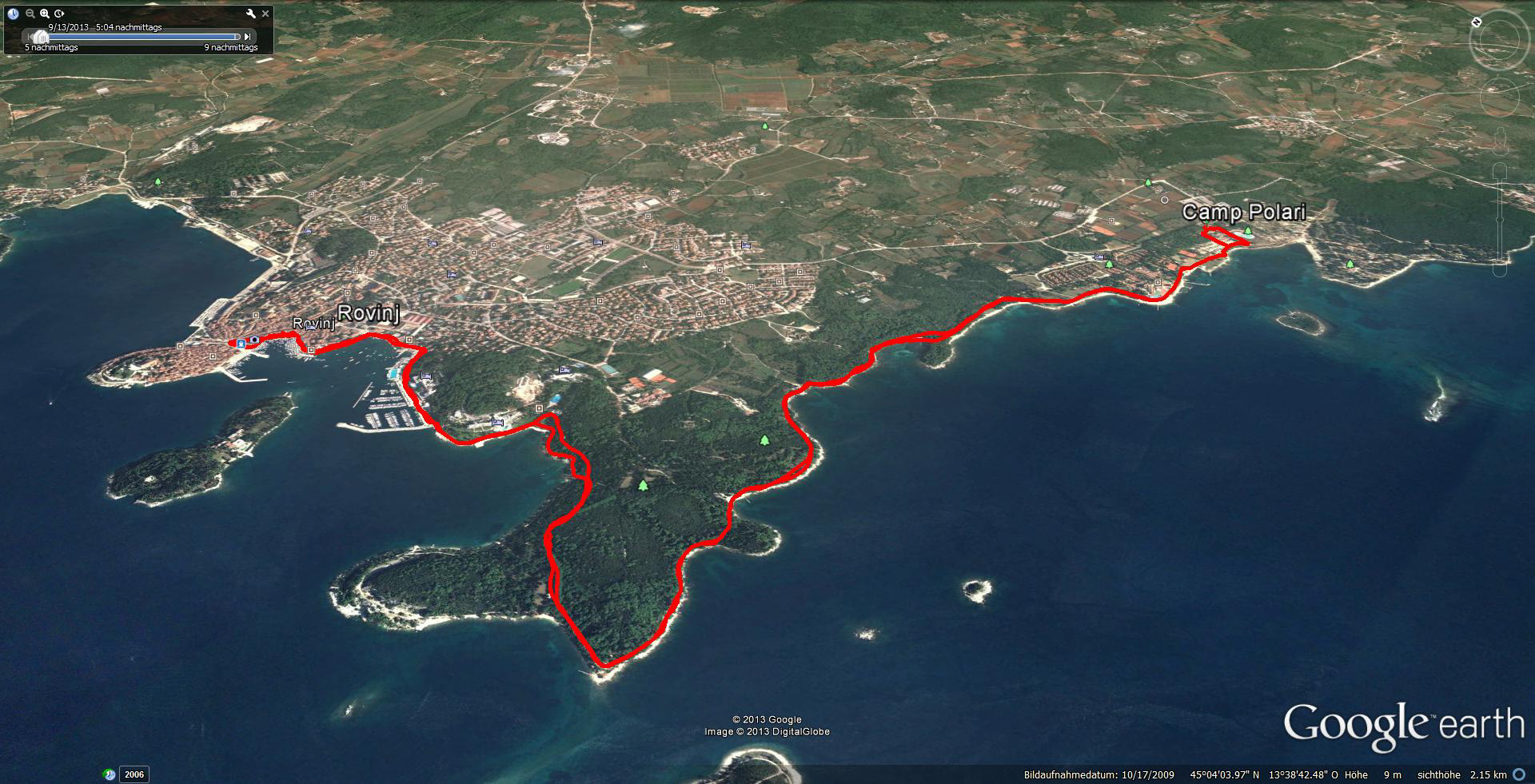 Am späten Nachmittag wechseln wir von den "Badeschlapfn" auf Wanderschuhe, denn wir wollen zum Abendessen nach Rovinj laufen, immerhin 14,5 km hin-retour...