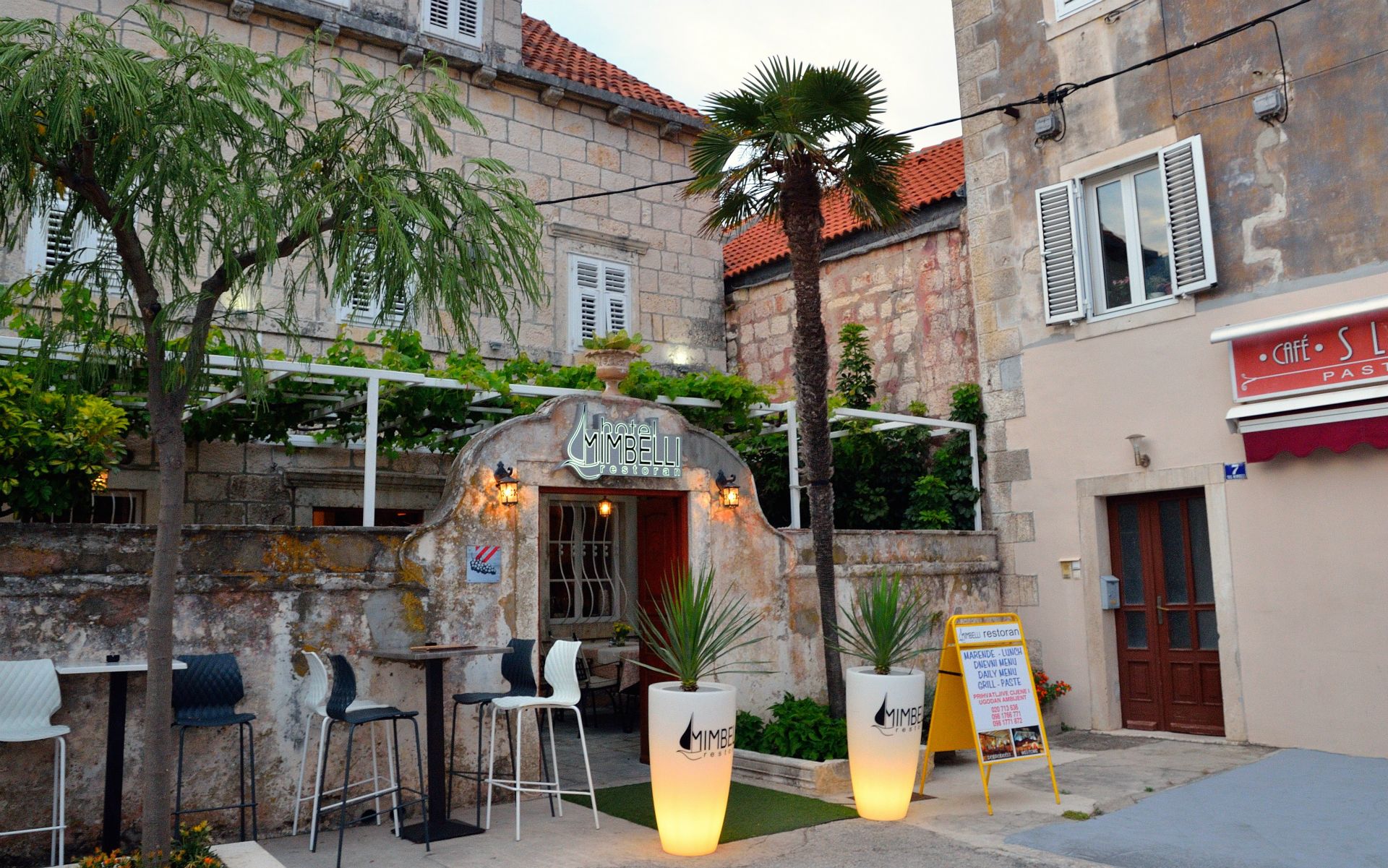 ...Unser Ziel ist das Restaurant Mimbelli an der Uferpromenade...