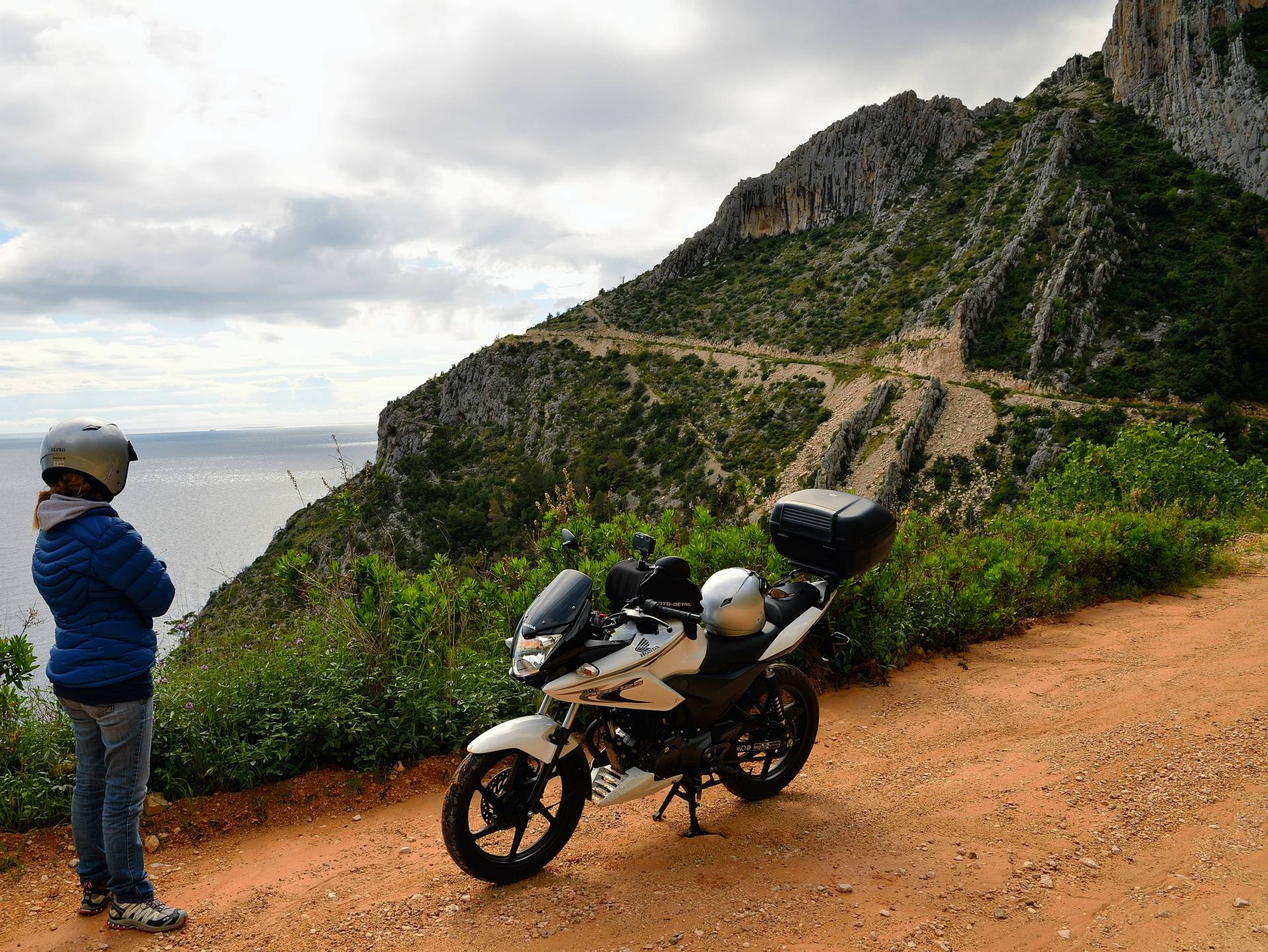 ...Insel Hvar Südseite, ca. auf halben Weg nach Sv.Nedjelja...