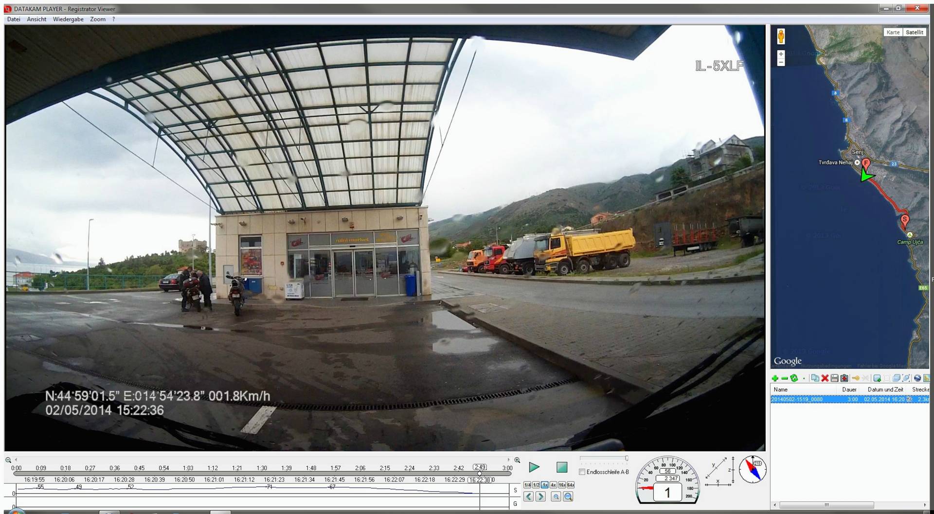 ...Wetterbesseung ab Senj, die Tankanzeige geht Richtung Null und auch der Magen knurrt, d.h. Pause in Senj. Gestärkt und vollgetankt fahren wir weiter nach Norden...