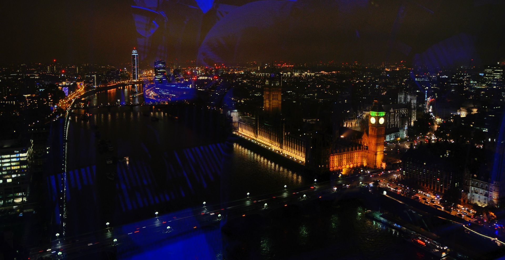 Nach Westen, MI6 Headquarters und St. Georg Tower...