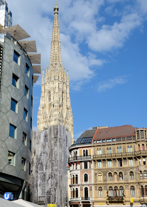 Wien, Steffl im Abendlicht