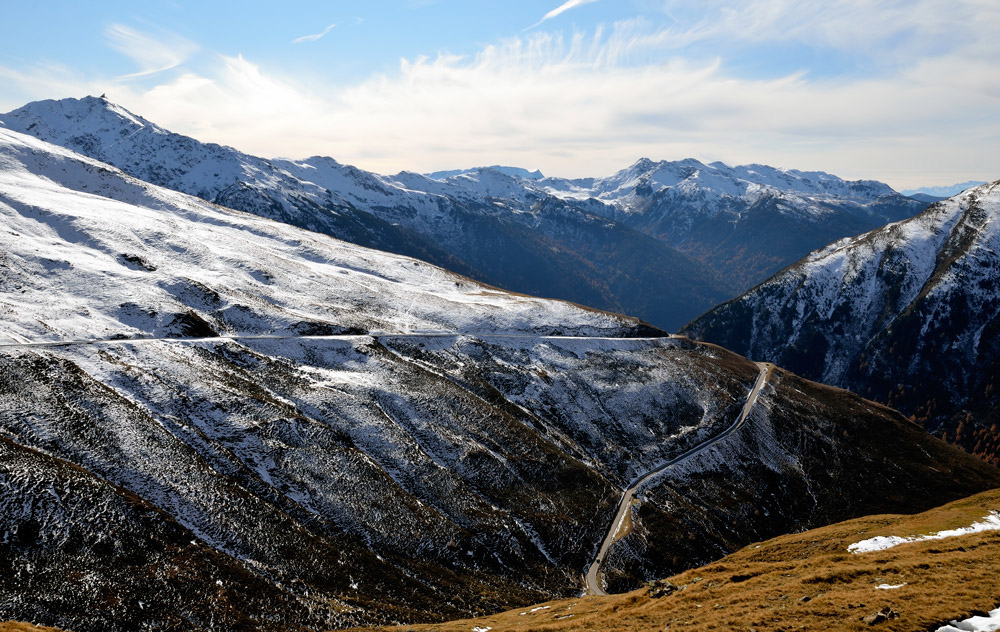 Runter vom Penser Joch geht es auch problemlos, in Sterzing biegen wir auf die Brennerbundesstrasse ein. Am Brenner machen wir noch einmal kurz Rast und um 14:30 Uhr treffen wir Zuhause ein und sind uns jetzt schon sicher, dass wir 2012 im Herbst wieder ein paar Tage im schönen Südtirol verbringen möchten.