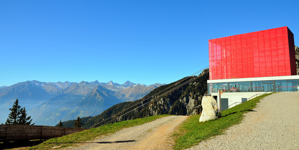 ...nach 4 Std. erreichen wir wieder unseren Ausgangspunkt die Bergstation Meran 2000 auf dem Piffinger Köpfl...