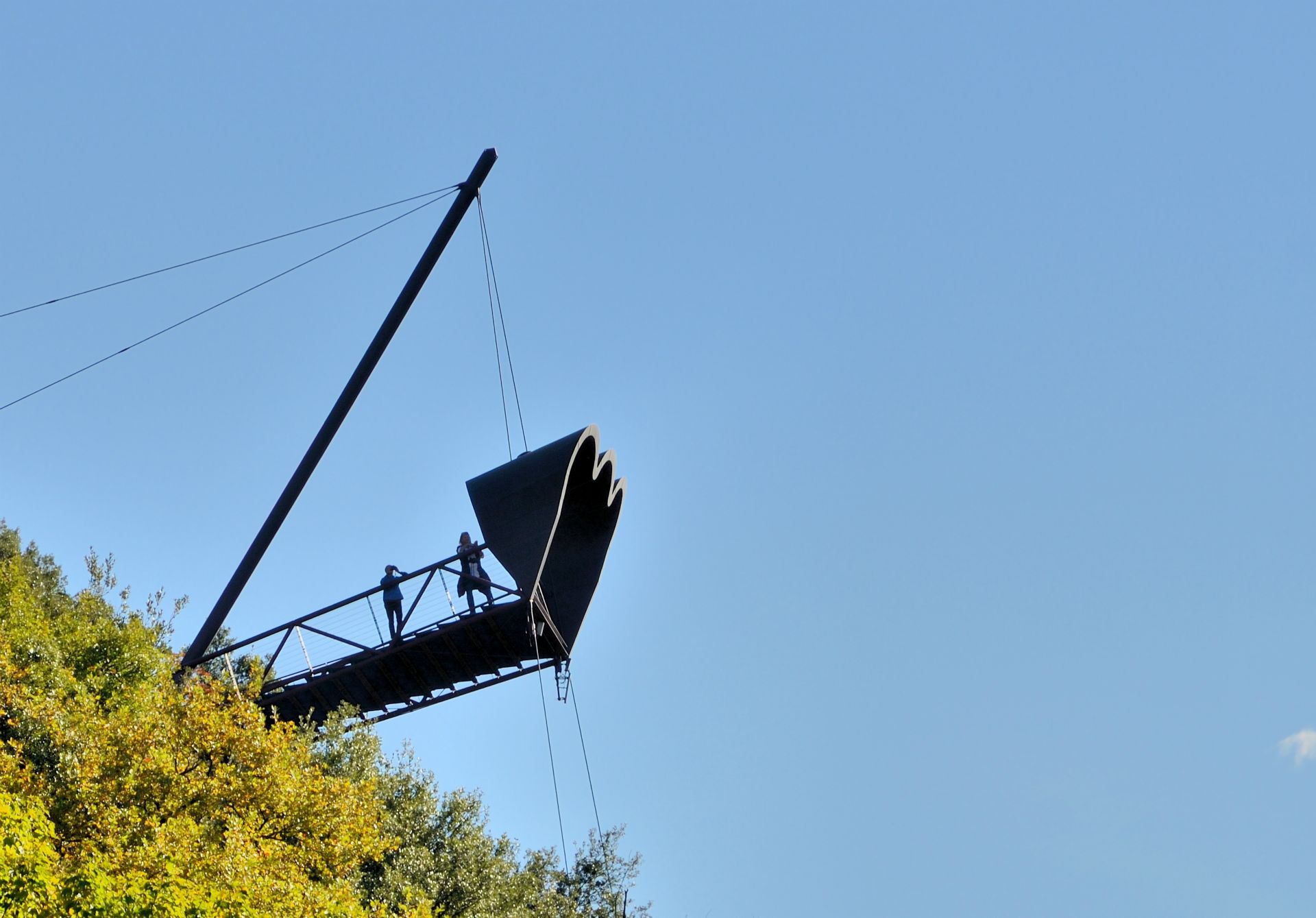 Wir steigen hinauf zum Matteo Thun’scher Gucker, einer spektakulären Aussichtsplattform...