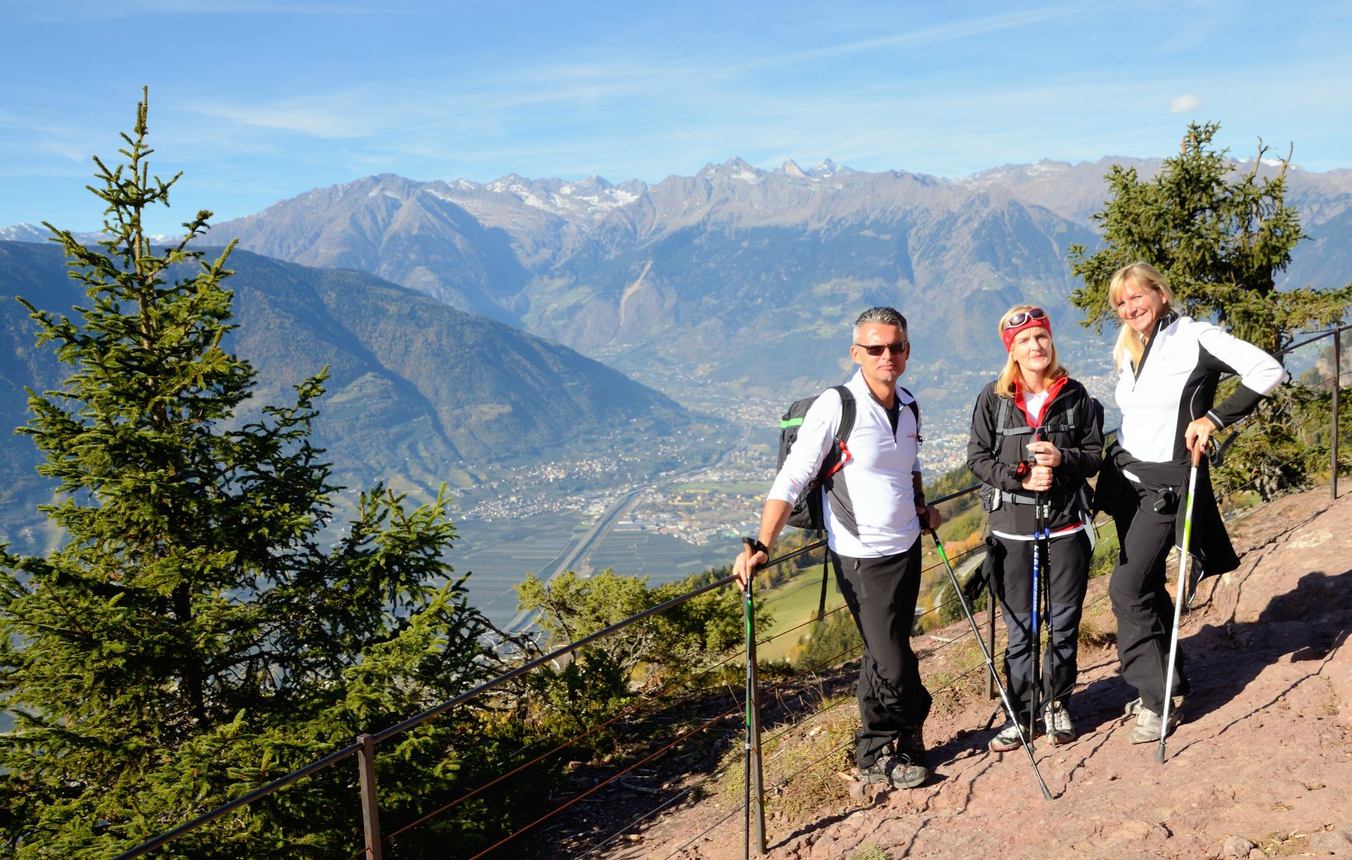 Knottnkino, wir bleiben über eine Stunde sitzen und erkunden die Umgebung bei Traumwetter...